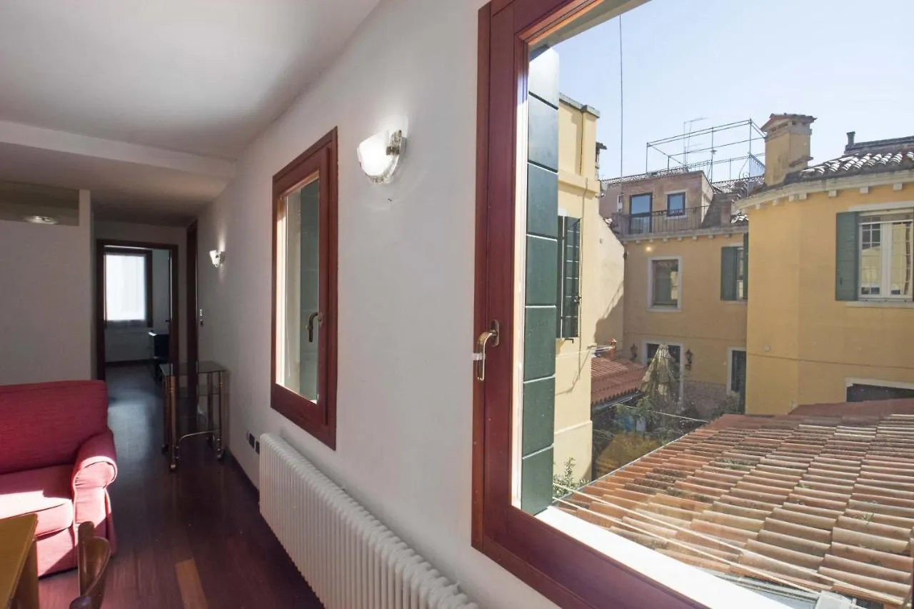 Suite San Barnaba 0*, Venice Italy